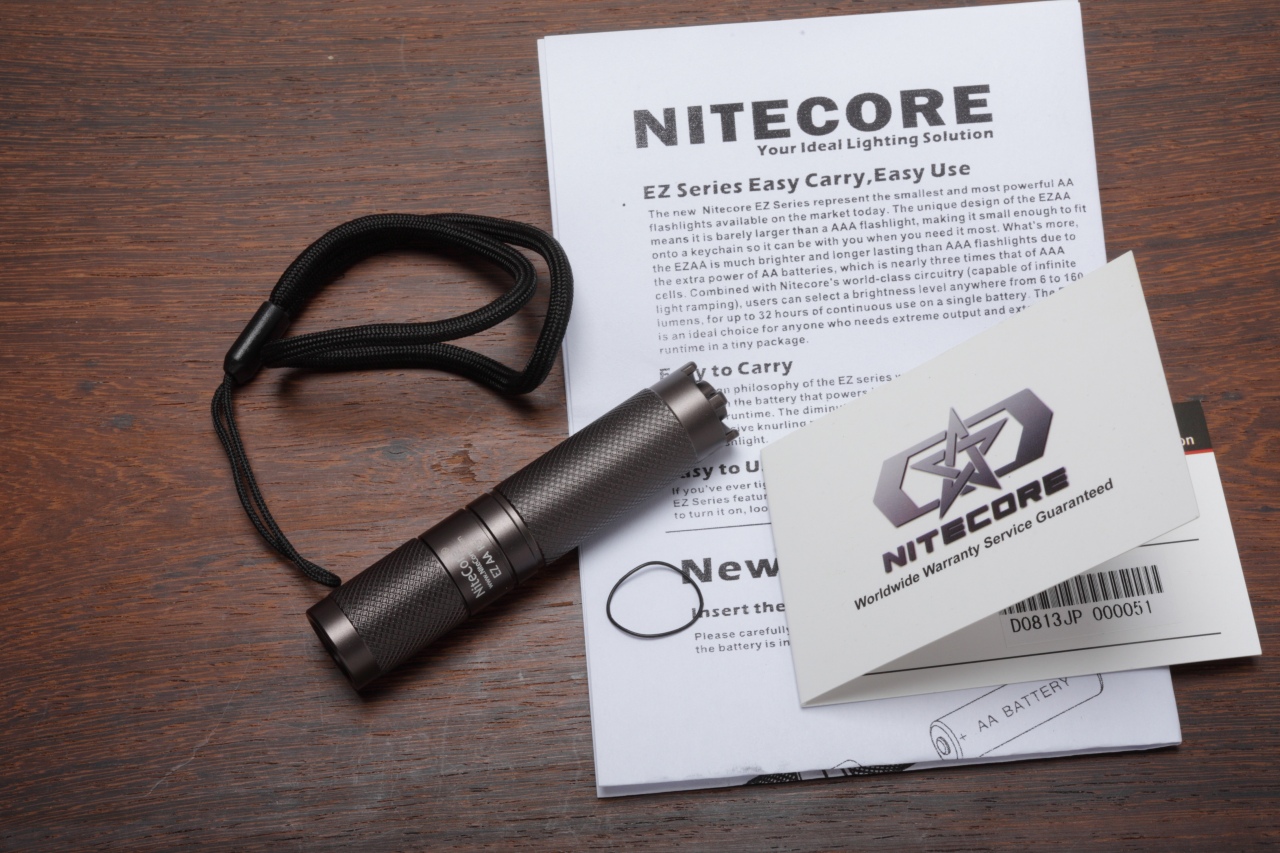 ナイトコア EZAA NiteCore New EZ-AA （外観編）: 週刊：LEDライト